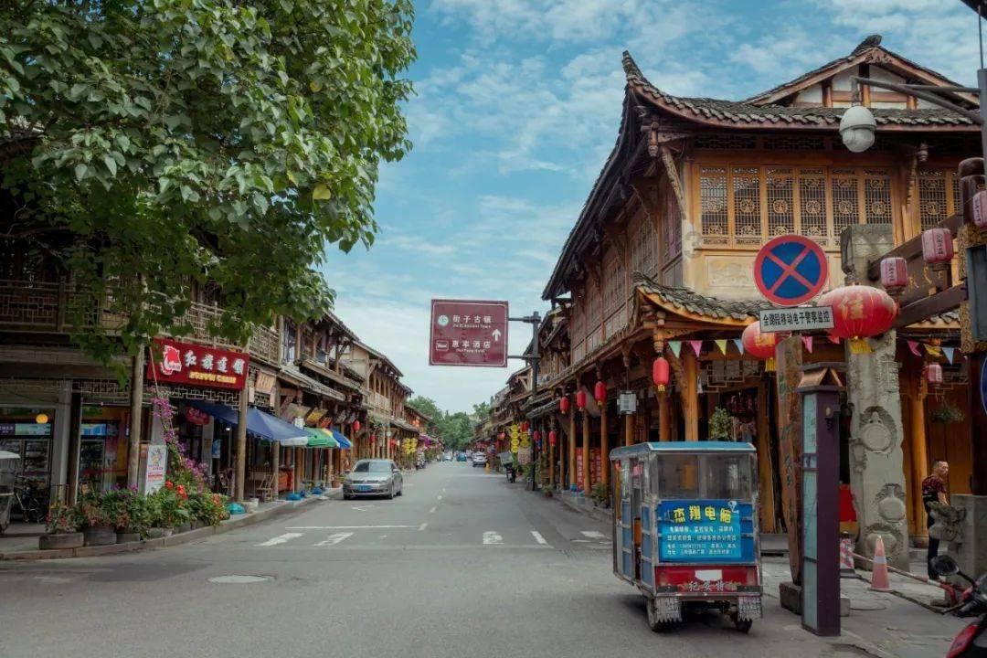 初中毕业可以去北京服装学院吗?游戏画面